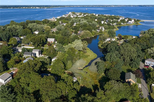 34 Wuddall Avenue, Warwick, RI 02889