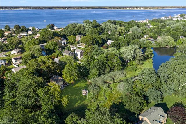 34 Wuddall Avenue, Warwick, RI 02889