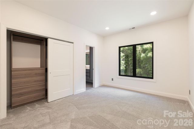 732 Ellsworth Road, Charlotte, NC 28211