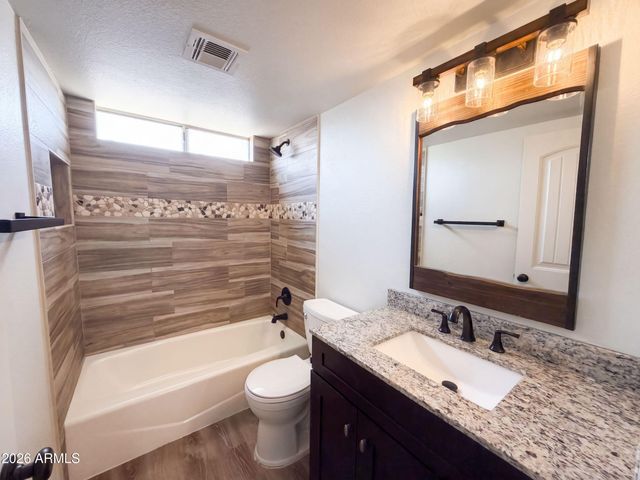 615 W MONTOYA Lane, Phoenix, AZ 85027
