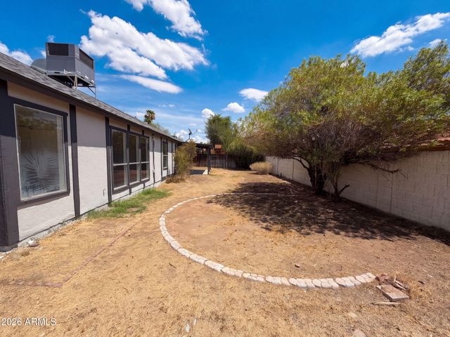 615 W MONTOYA Lane, Phoenix, AZ 85027