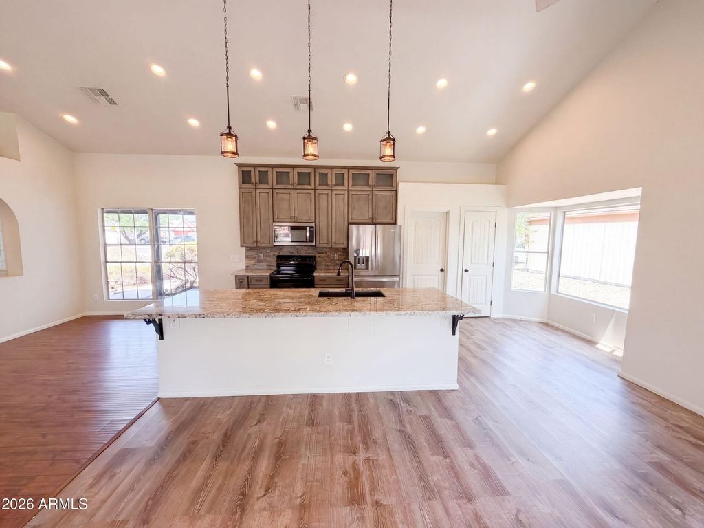 615 W MONTOYA Lane, Phoenix, AZ 85027 — photo 2
