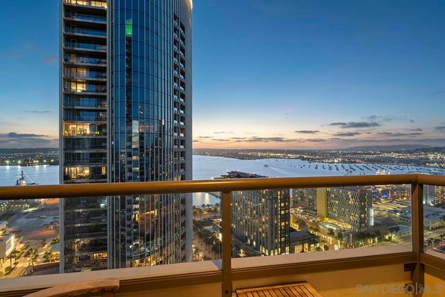 700 W E Street 2903, San Diego, CA 92101