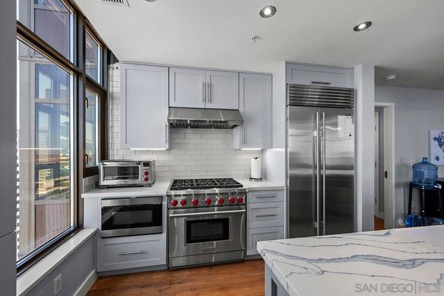 700 W E Street 2903, San Diego, CA 92101