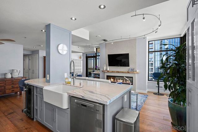 700 W E Street 2903, San Diego, CA 92101