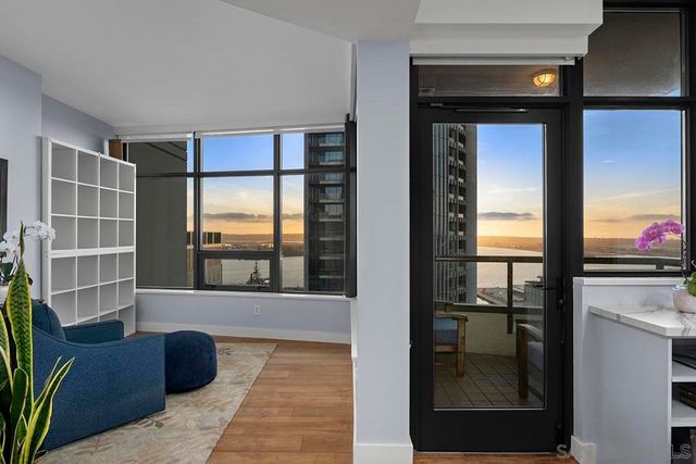 700 W E Street 2903, San Diego, CA 92101