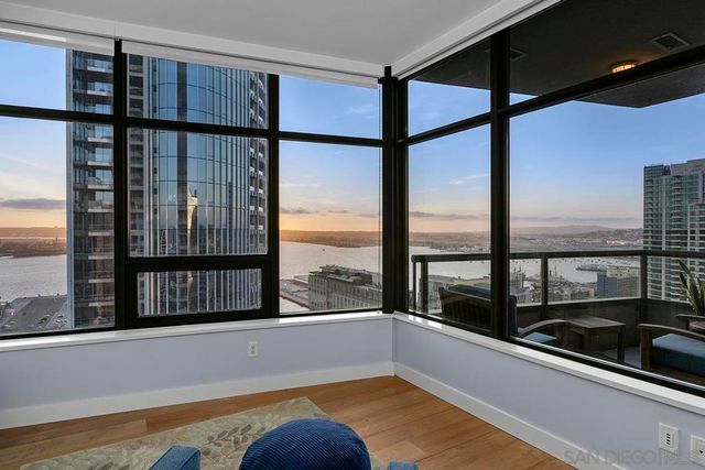 700 W E Street 2903, San Diego, CA 92101