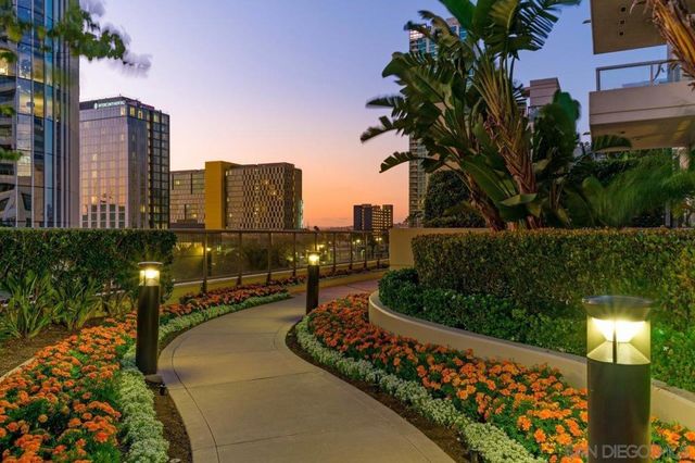 700 W E Street 2903, San Diego, CA 92101