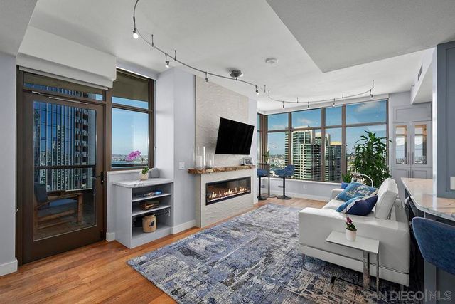700 W E Street 2903, San Diego, CA 92101