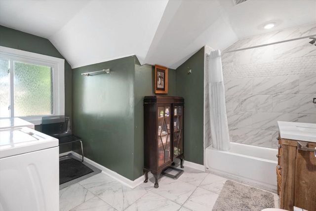 2226 N 51st STREET, Milwaukee, WI 53208