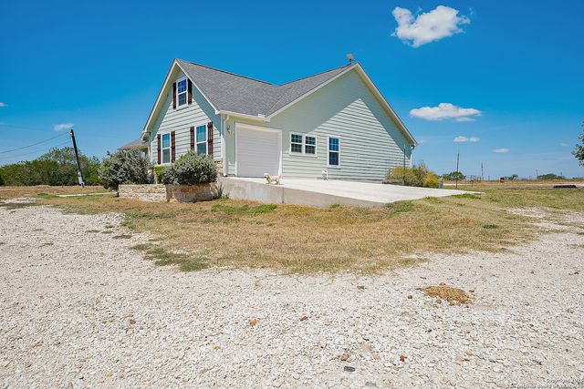 7315 NEW SULPHUR SPRINGS RD, San Antonio, TX 78263