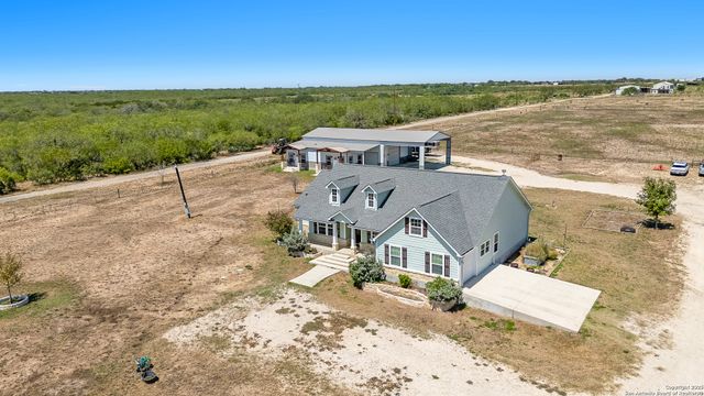 7315 NEW SULPHUR SPRINGS RD, San Antonio, TX 78263