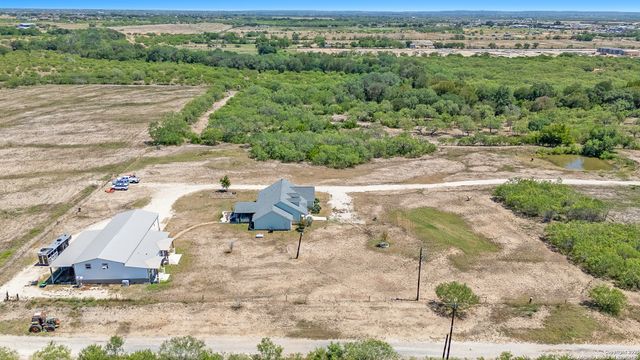 7315 NEW SULPHUR SPRINGS RD, San Antonio, TX 78263