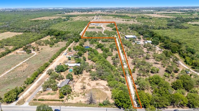 7315 NEW SULPHUR SPRINGS RD, San Antonio, TX 78263