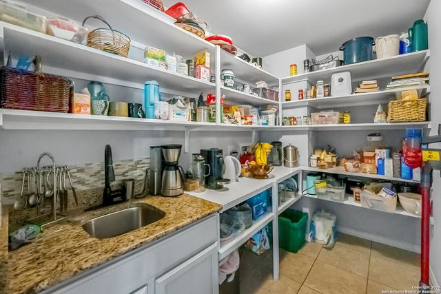 7315 NEW SULPHUR SPRINGS RD, San Antonio, TX 78263