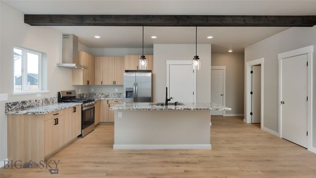 1505 Pistolero Way, Belgrade, MT 59714
