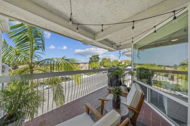 2335 Caringa Way 18, Carlsbad, CA 92009