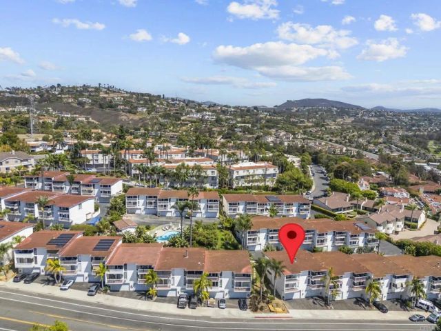 2335 Caringa Way 18, Carlsbad, CA 92009