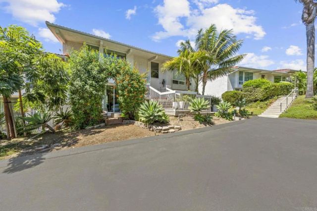 2335 Caringa Way 18, Carlsbad, CA 92009