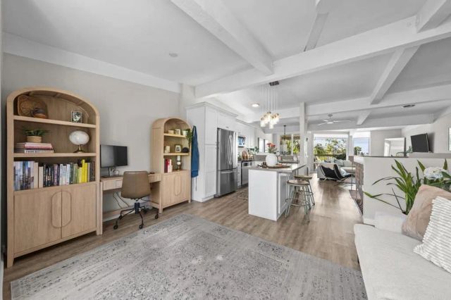 2335 Caringa Way 18, Carlsbad, CA 92009