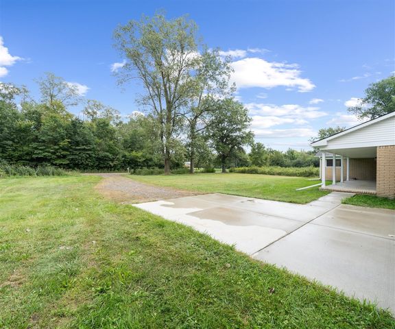 26700 Martinsville Road, New Boston, MI 48164
