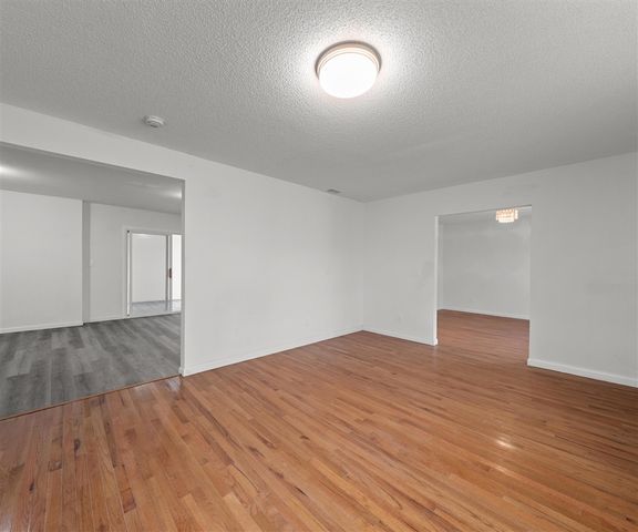 26700 Martinsville Road, New Boston, MI 48164