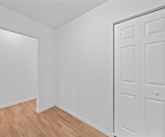 26700 Martinsville Road, New Boston, MI 48164