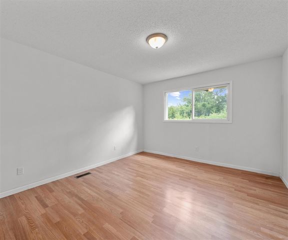 26700 Martinsville Road, New Boston, MI 48164