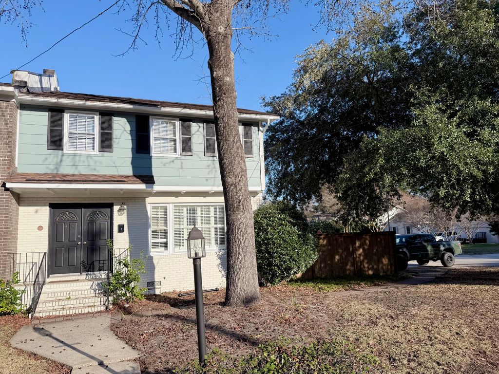 958 Cottingham Drive, Mount Pleasant, SC 29464