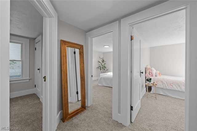 33 Brighton Drive, Akron, OH 44301