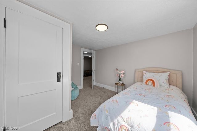33 Brighton Drive, Akron, OH 44301