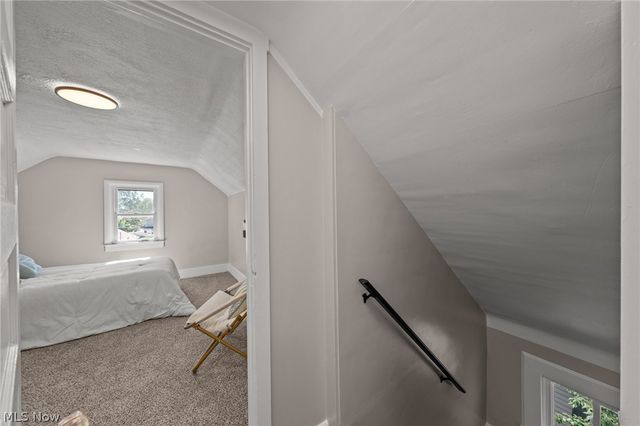 33 Brighton Drive, Akron, OH 44301
