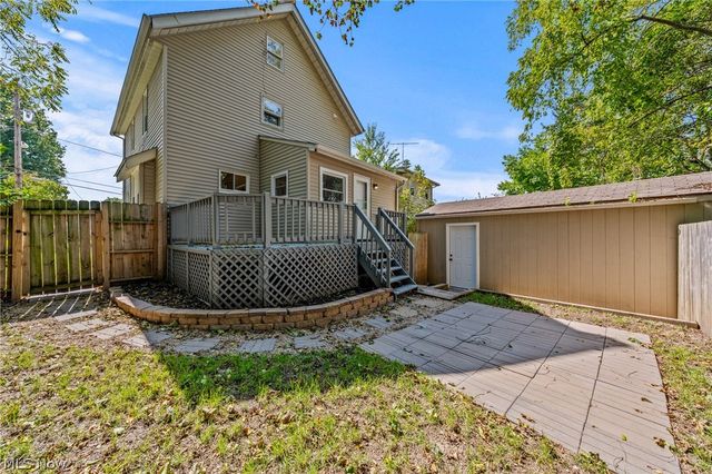 33 Brighton Drive, Akron, OH 44301