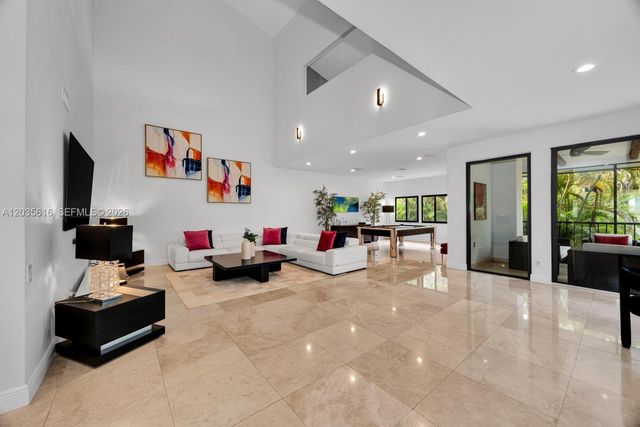 2000 S Bayshore Drive 65, Miami, FL 33133