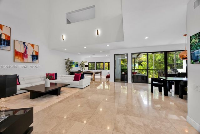 2000 S Bayshore Drive 65, Miami, FL 33133