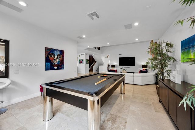2000 S Bayshore Drive 65, Miami, FL 33133