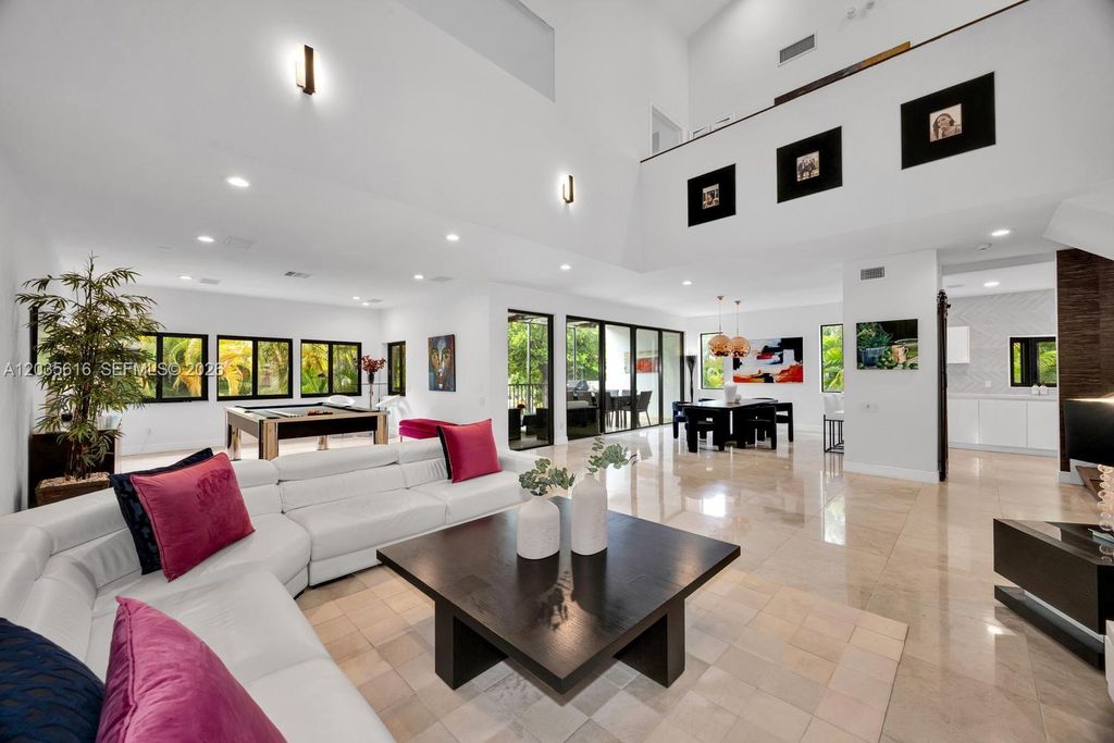 2000 S Bayshore Drive 65, Miami, FL 33133