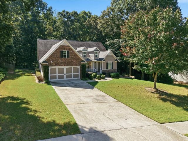 2516 Deep Wood Court, Loganville, GA 30052