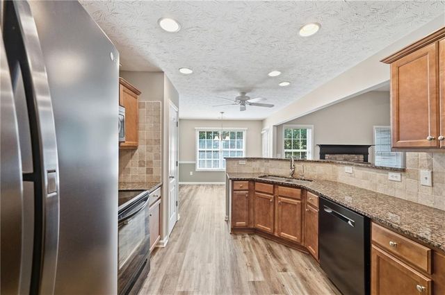 2516 Deep Wood Court, Loganville, GA 30052