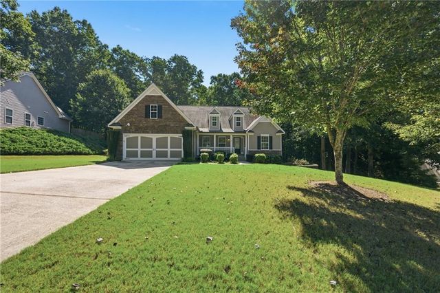 2516 Deep Wood Court, Loganville, GA 30052