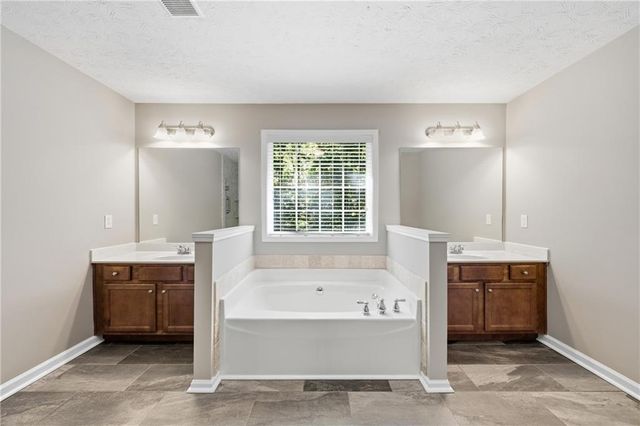 2516 Deep Wood Court, Loganville, GA 30052