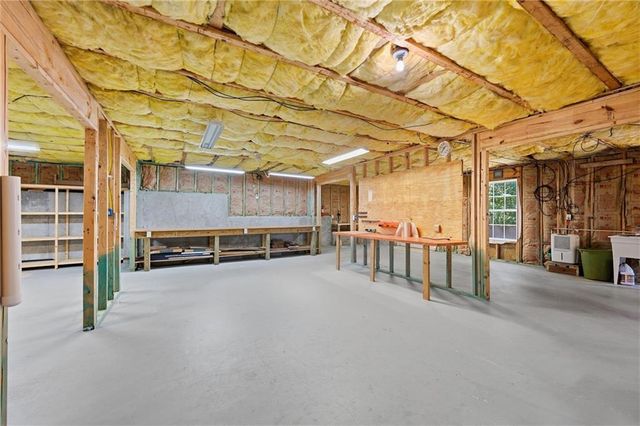 2516 Deep Wood Court, Loganville, GA 30052