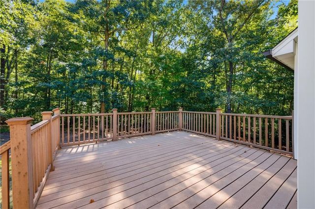 2516 Deep Wood Court, Loganville, GA 30052