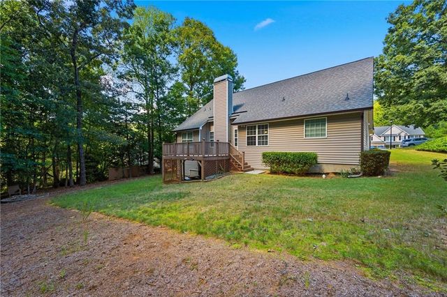 2516 Deep Wood Court, Loganville, GA 30052
