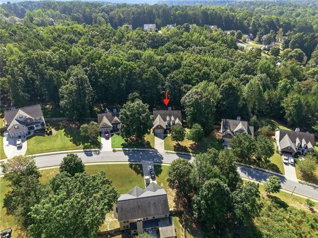 2516 Deep Wood Court, Loganville, GA 30052