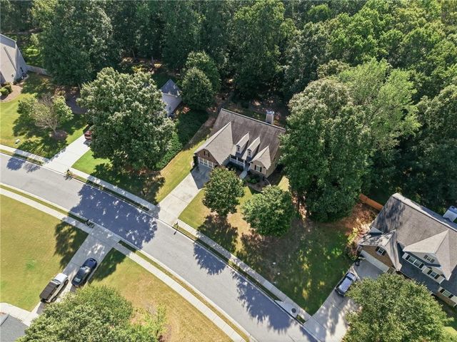 2516 Deep Wood Court, Loganville, GA 30052