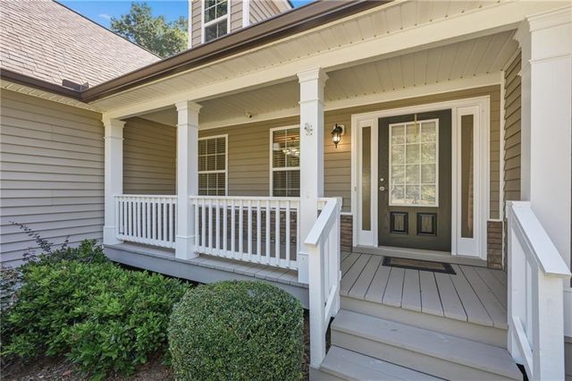 2516 Deep Wood Court, Loganville, GA 30052
