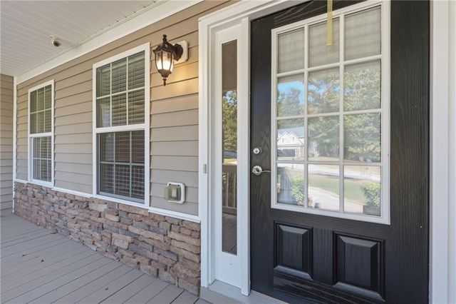 2516 Deep Wood Court, Loganville, GA 30052