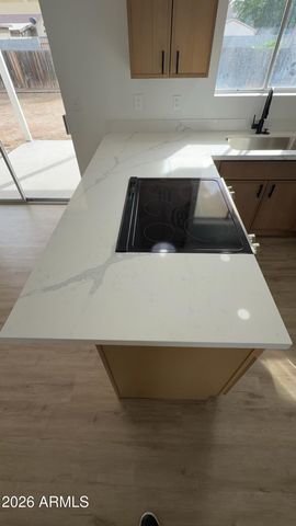 925 E 7TH Drive, Mesa, AZ 85204