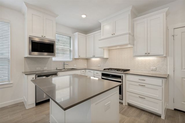 2724 Shelby Drive, Lewisville, TX 75067